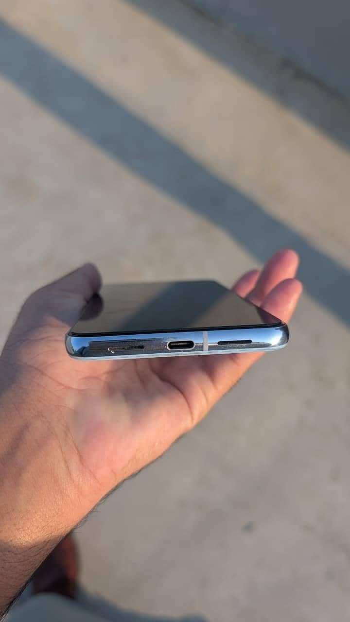 Google Pixel 8 Pro 2
