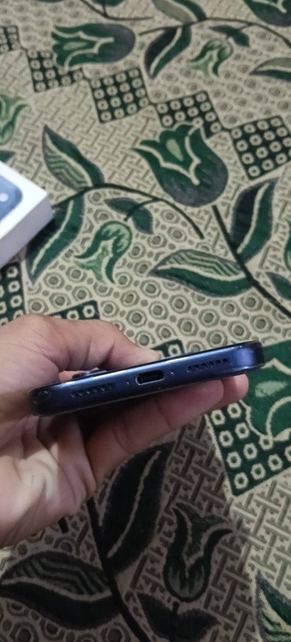Apple iPhone 17 Pro Max 4