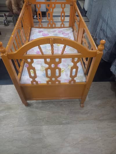 baby cort / wooden cort