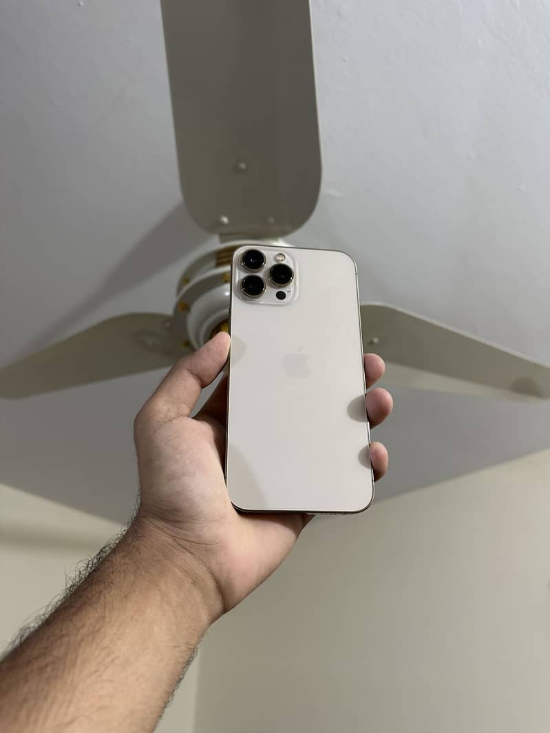 Apple iPhone 14 Pro Max 2