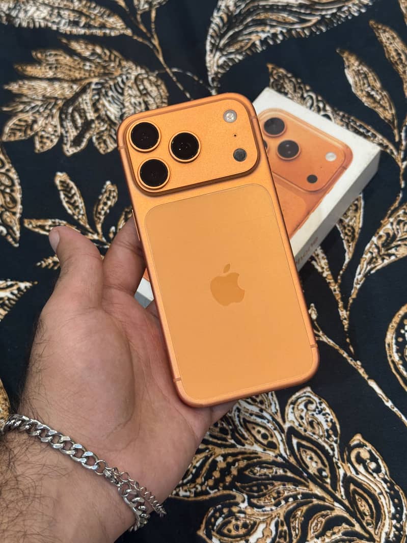 Apple iPhone 17 Pro 3