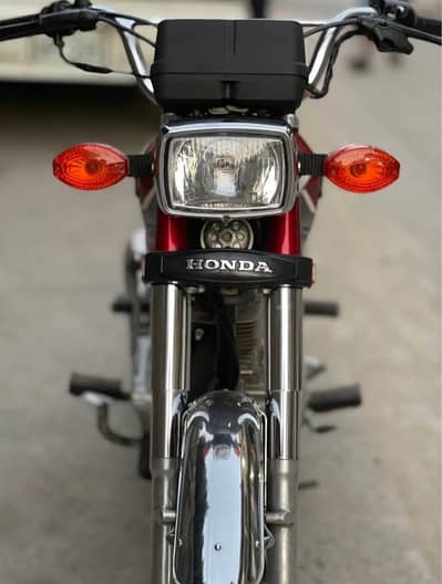 Honda CG 125 for sale call only WhatsApp on 0*3*2*0*3*1*9*4*0*8*4 only