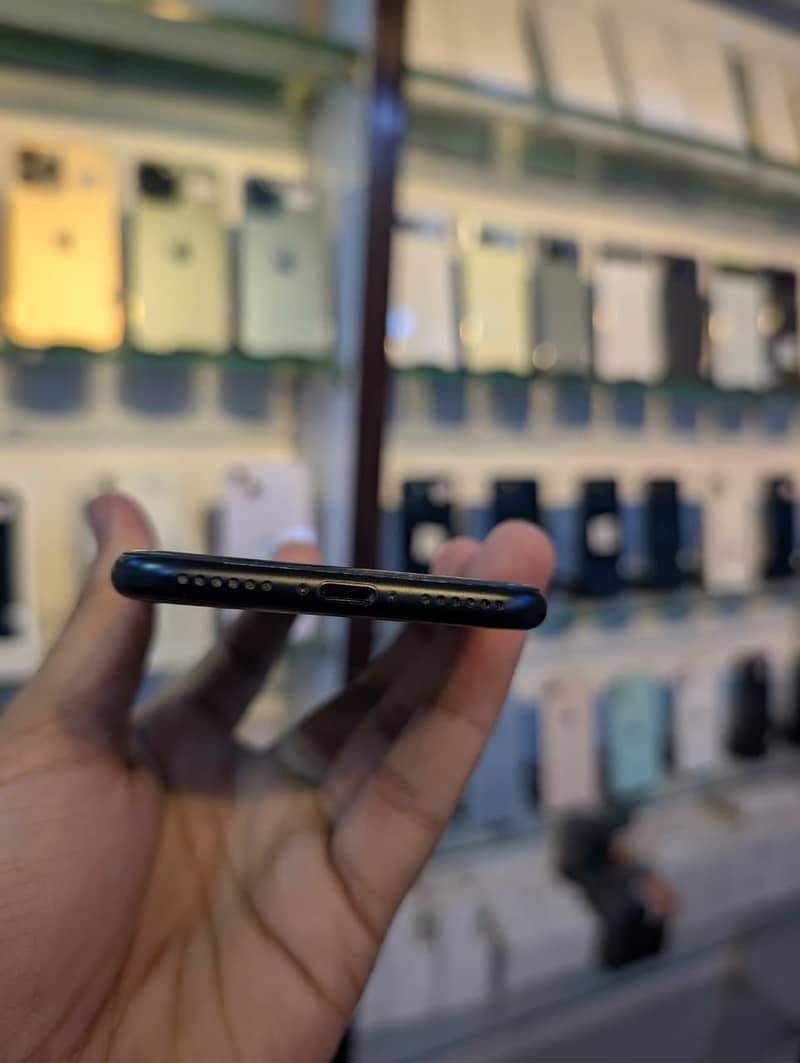 Apple iPhone SE 2