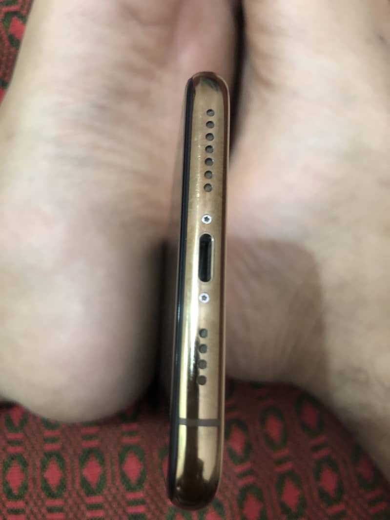 Apple iPhone 11 Pro Max 3