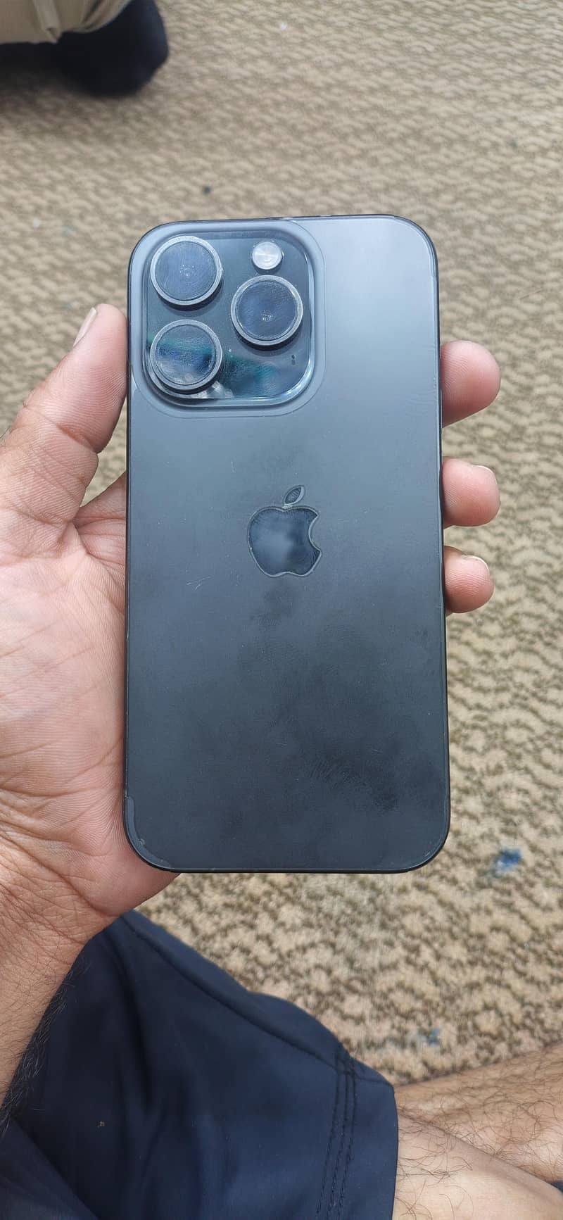 Apple iPhone 15 Pro 1