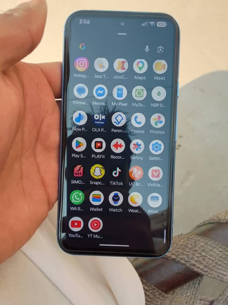 Google Pixel 8a 4