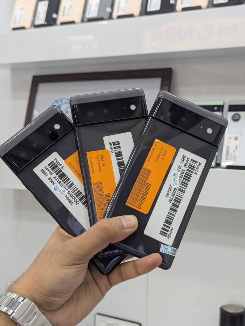 Google Pixel 6 - Mobile Phones - 1120904367