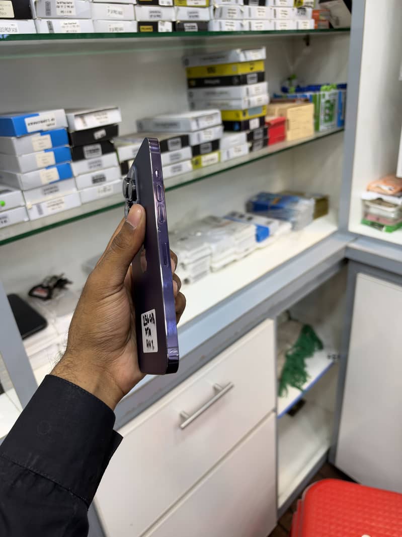 iPhone 14 Pro Max 1