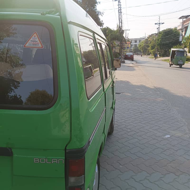 Suzuki Bolan 2015 18
