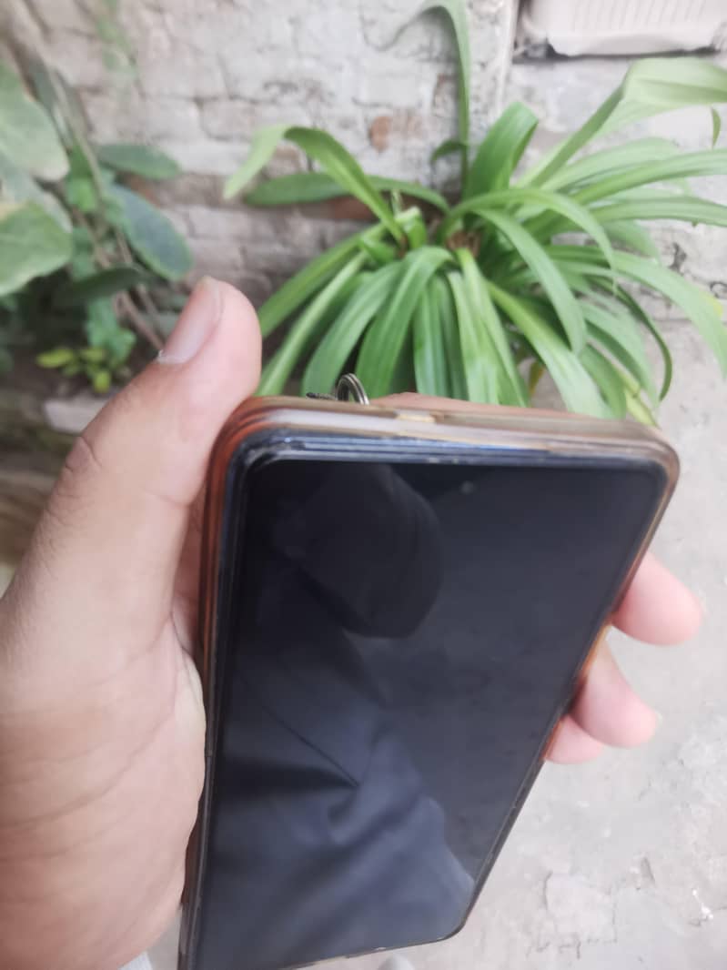 Tecno CAMON 20 2