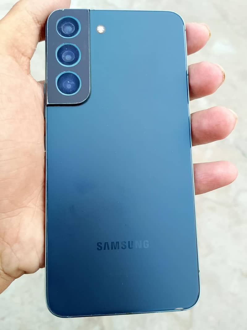 Samsung Mobile S22 0