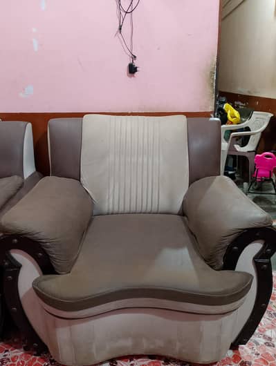5-Seater Sofa Set (3+1+1) in Good Condition – Urgent Sale