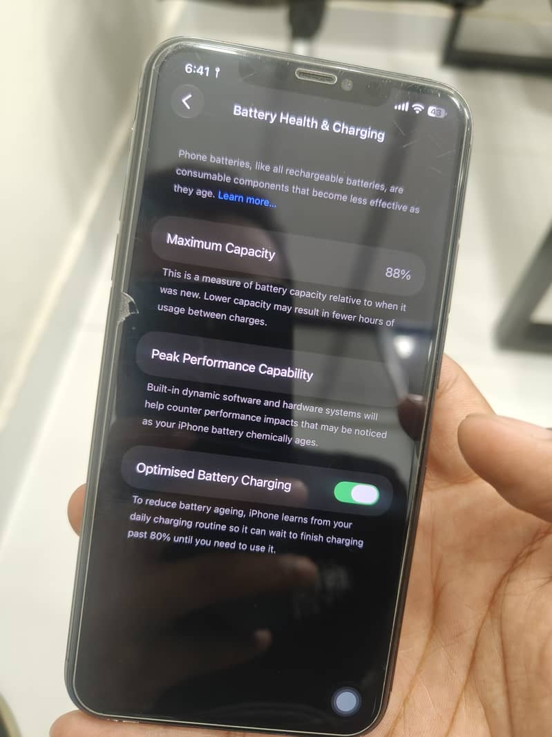 Apple iPhone 11 Pro Max 6