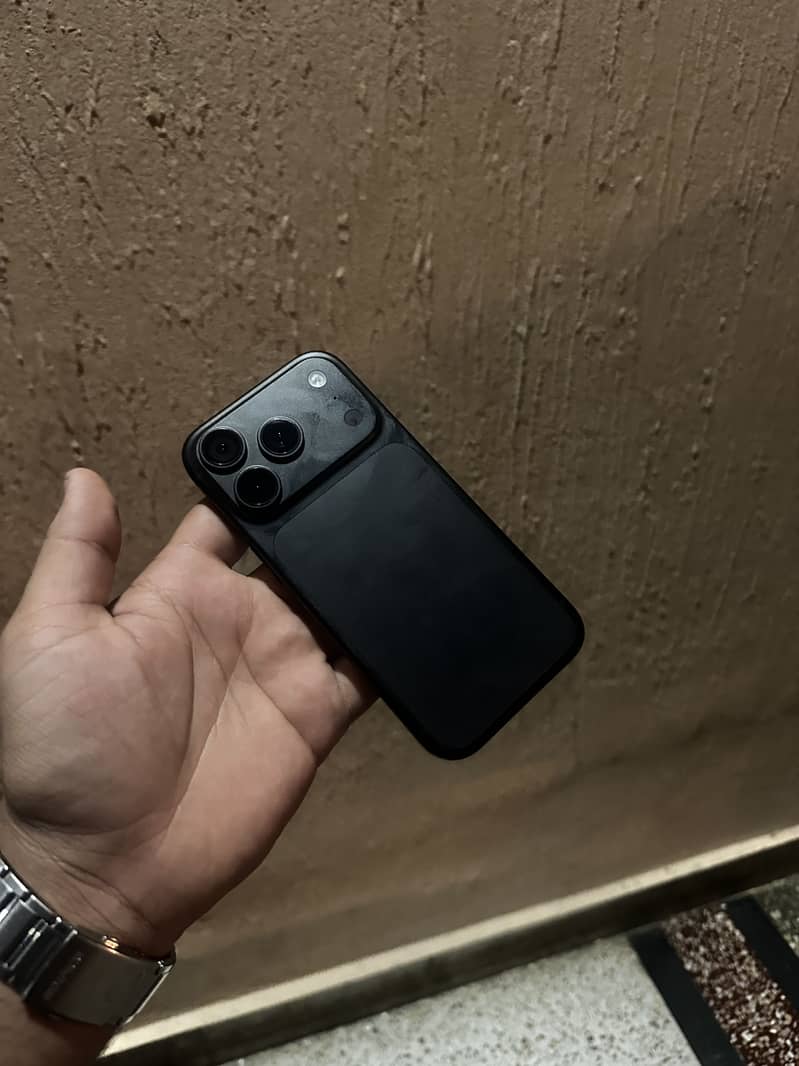 Apple iPhone 18 Pro 2