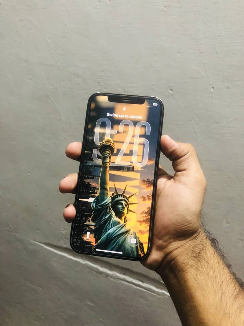 Apple iPhone 12 Pro 1