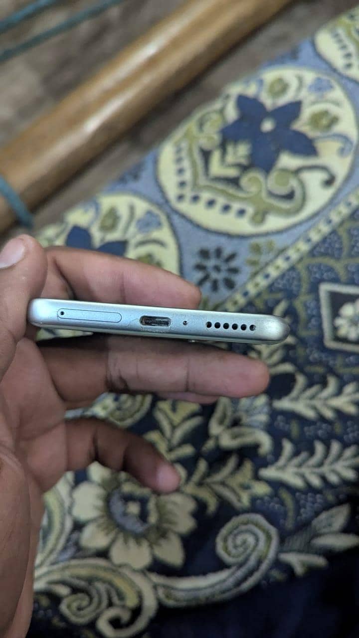 Xiaomi Redmi Note 15 4
