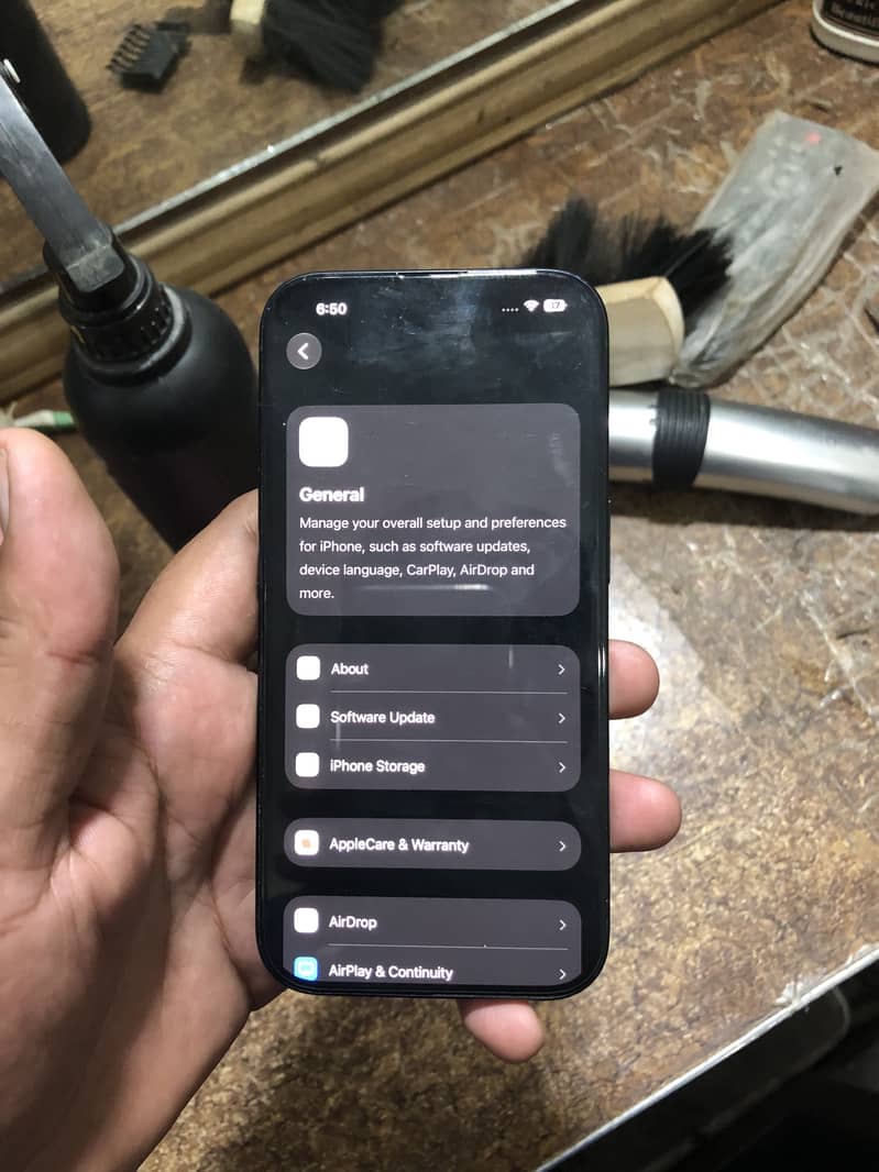 Apple iPhone 16 2