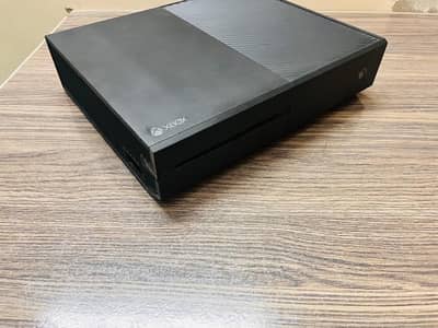 X-BOX ONE WITH ALL ACCESSORIES
