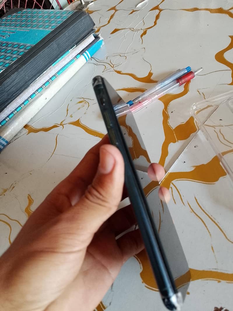 Apple iPhone 11 Pro Max 5