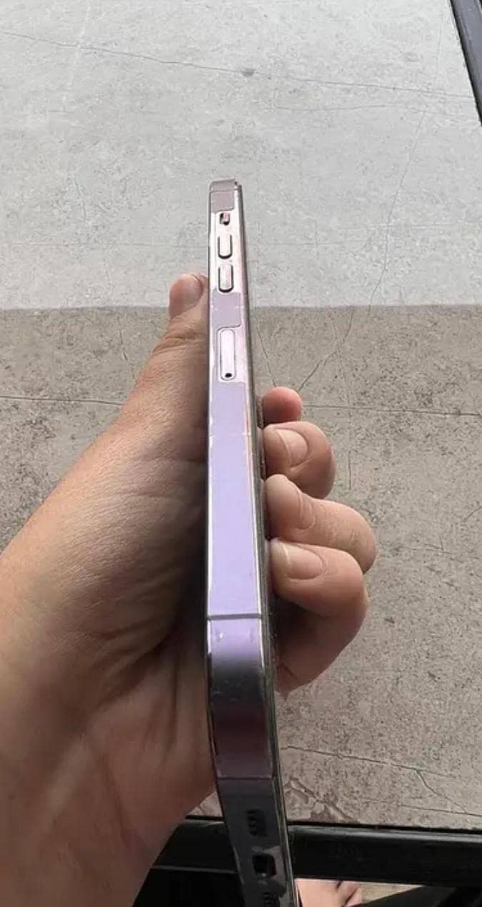 Apple iPhone 14 Pro Max 3