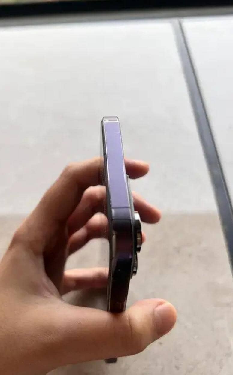 Apple iPhone 14 Pro Max 6