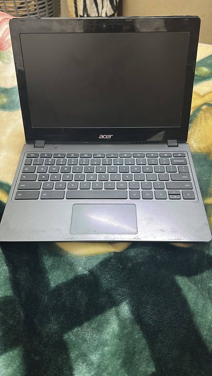Acer c740 1