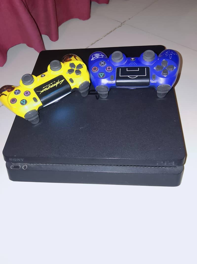 PS4 SLIM 1