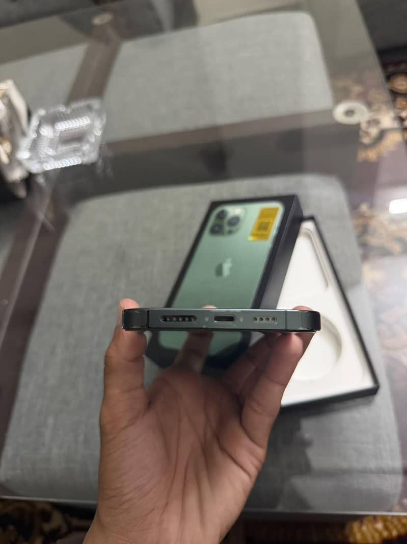 Apple iPhone 13 Pro Max 3
