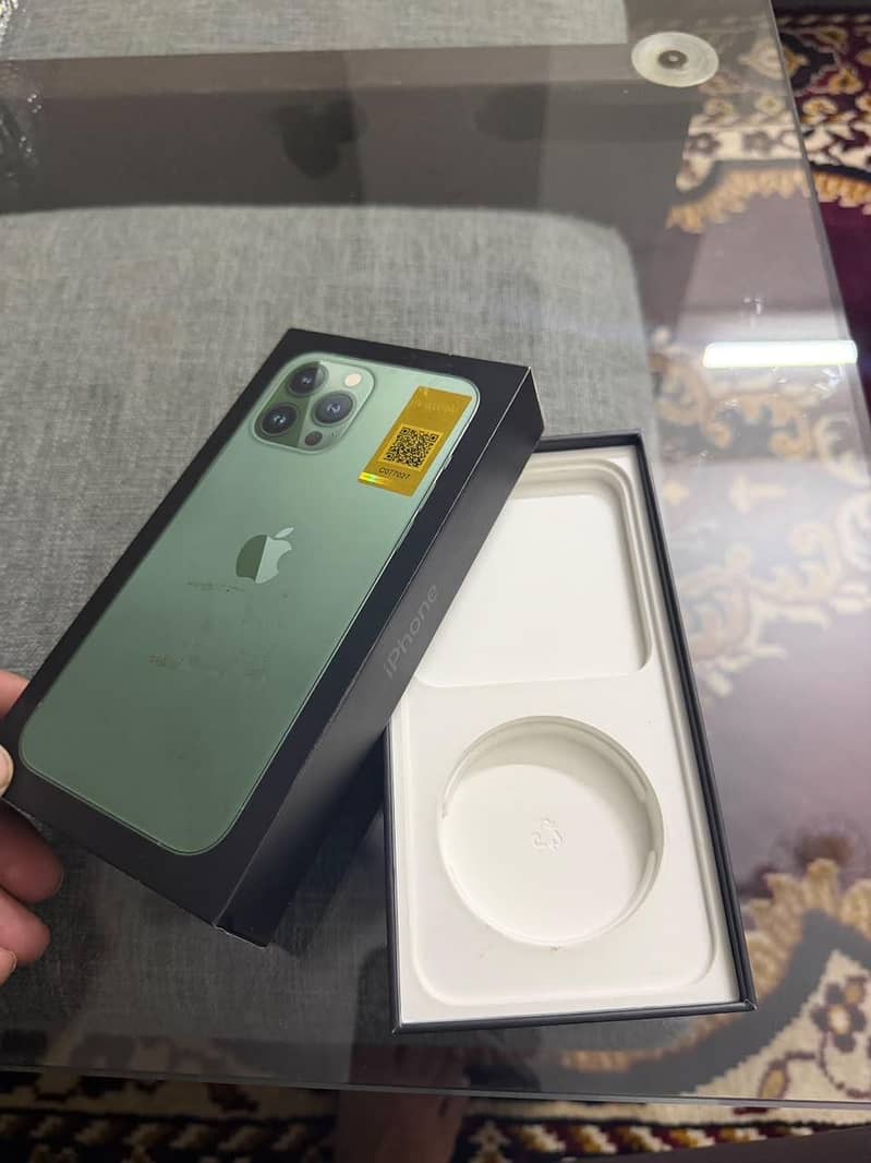 Apple iPhone 13 Pro Max 4