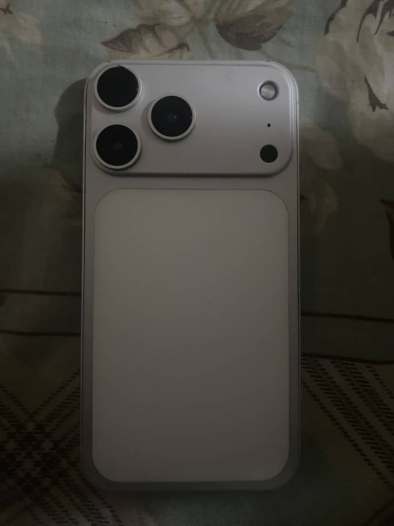 Apple iPhone XR 0