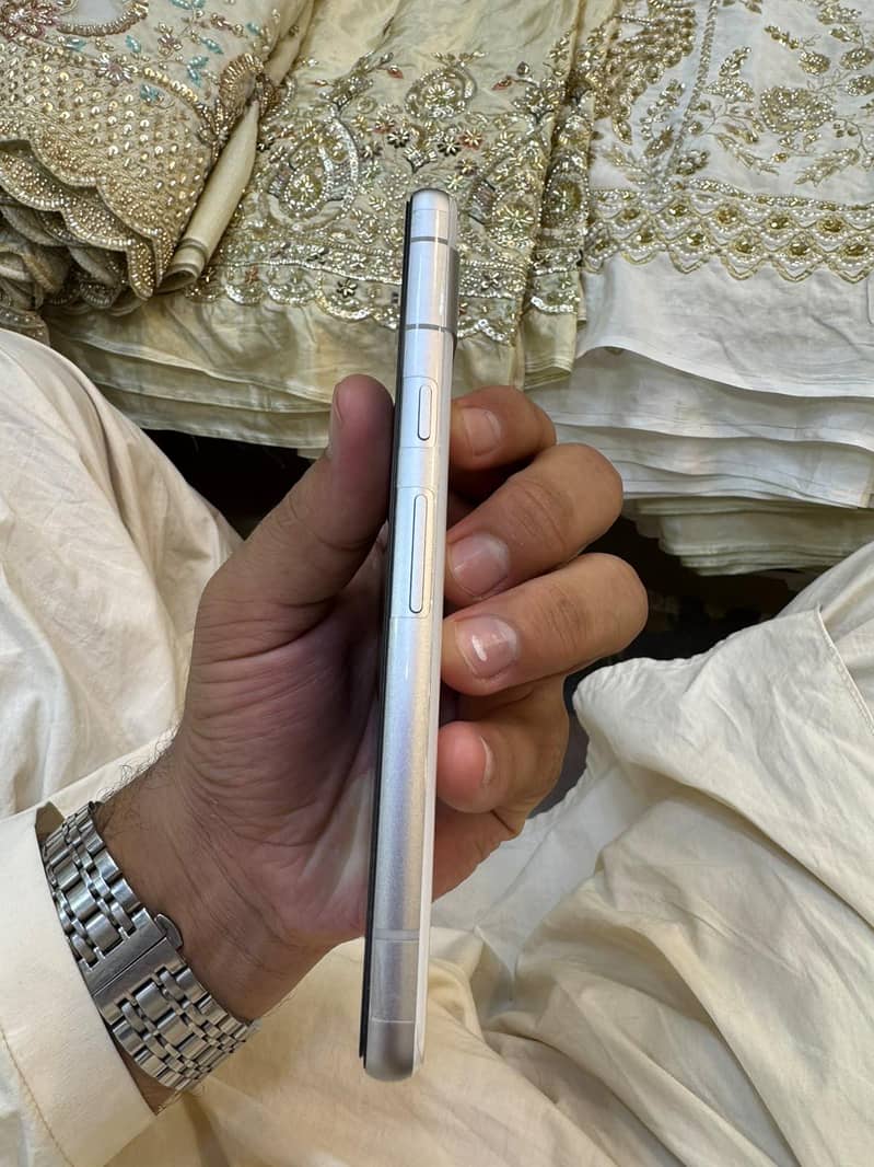 Google Pixel 7 3