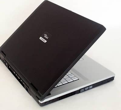 Fujitsu C2D Gen 2gb 160gb 14" screen
