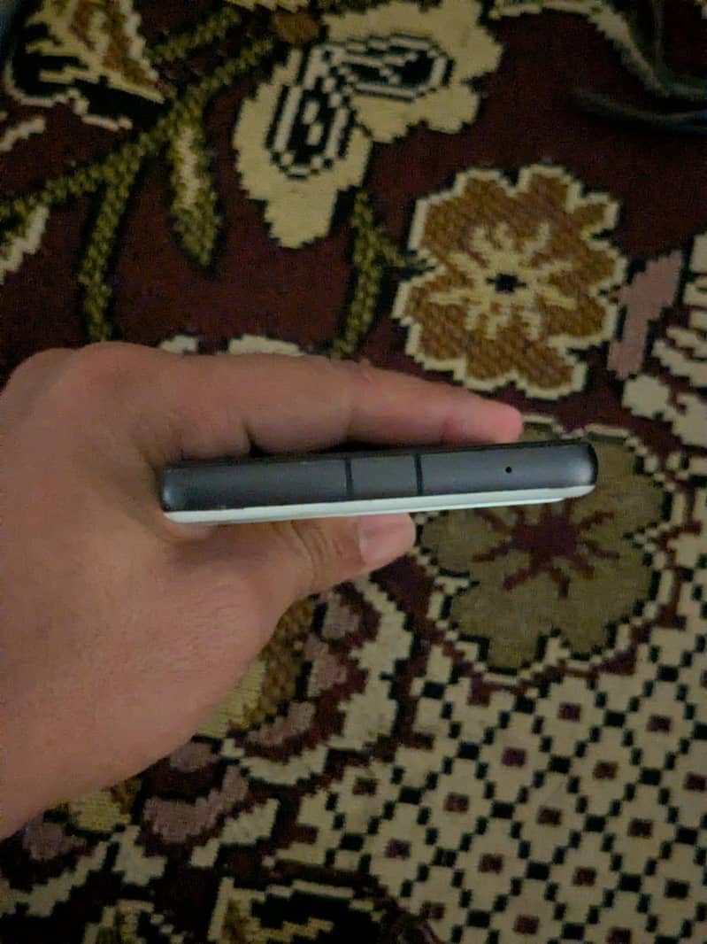 Google Pixel 7a 2