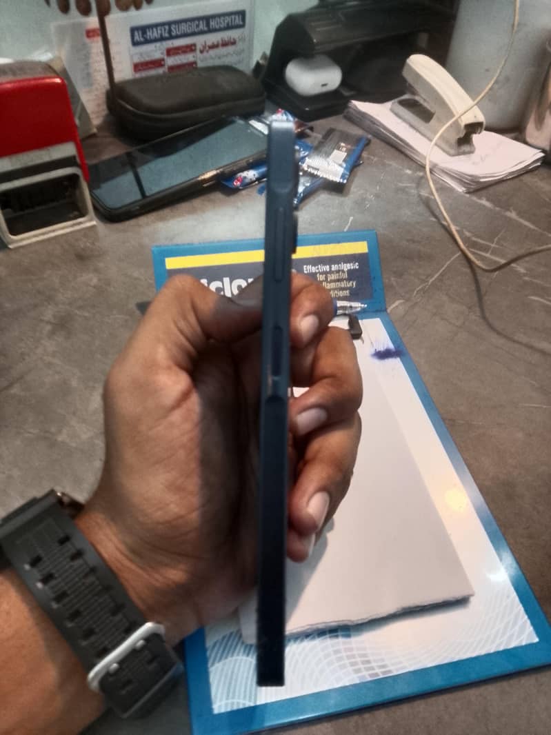 Samsung Mobile A06 4