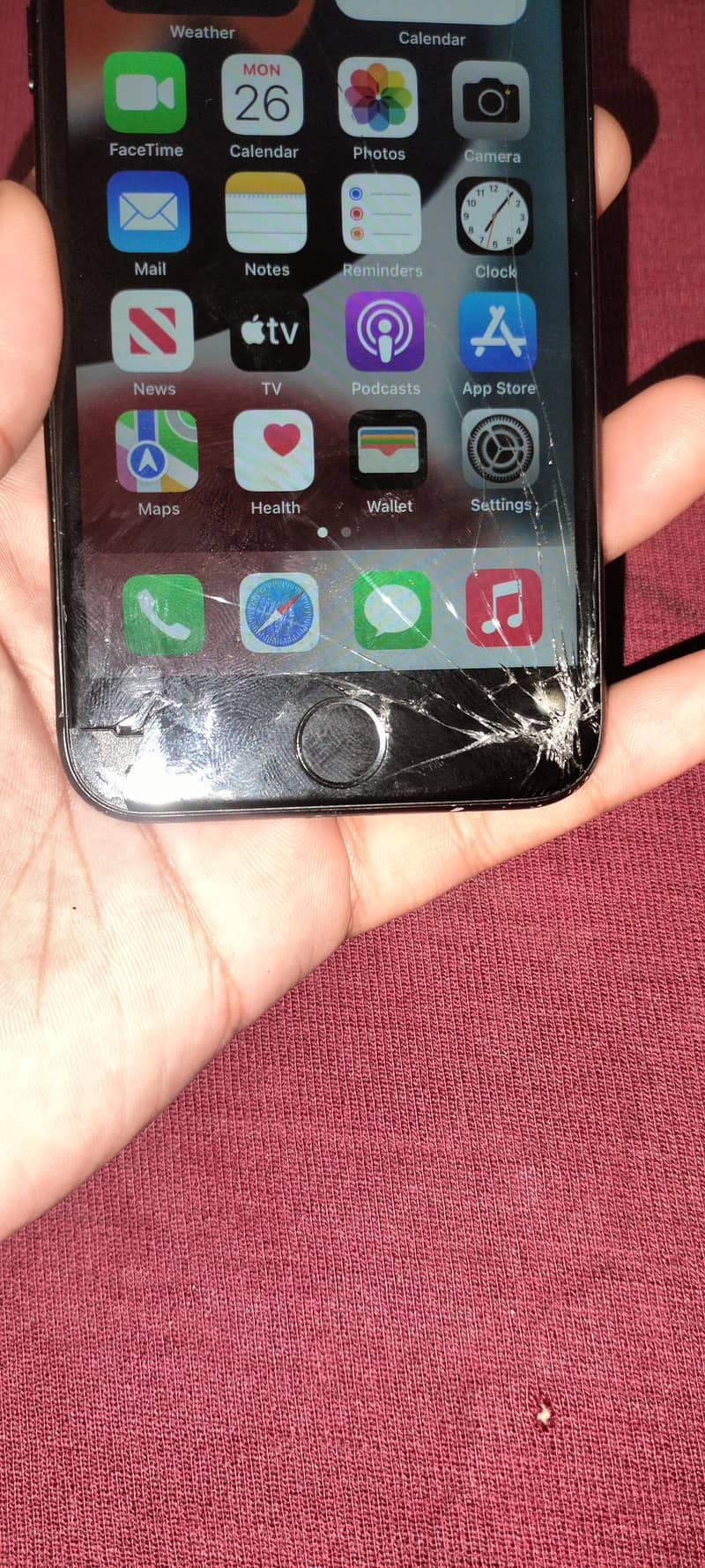 Apple iPhone 7 4