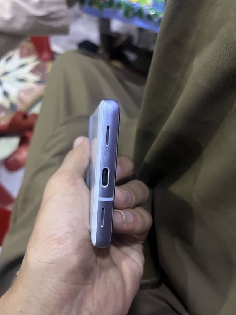 Google Pixel 7a 3