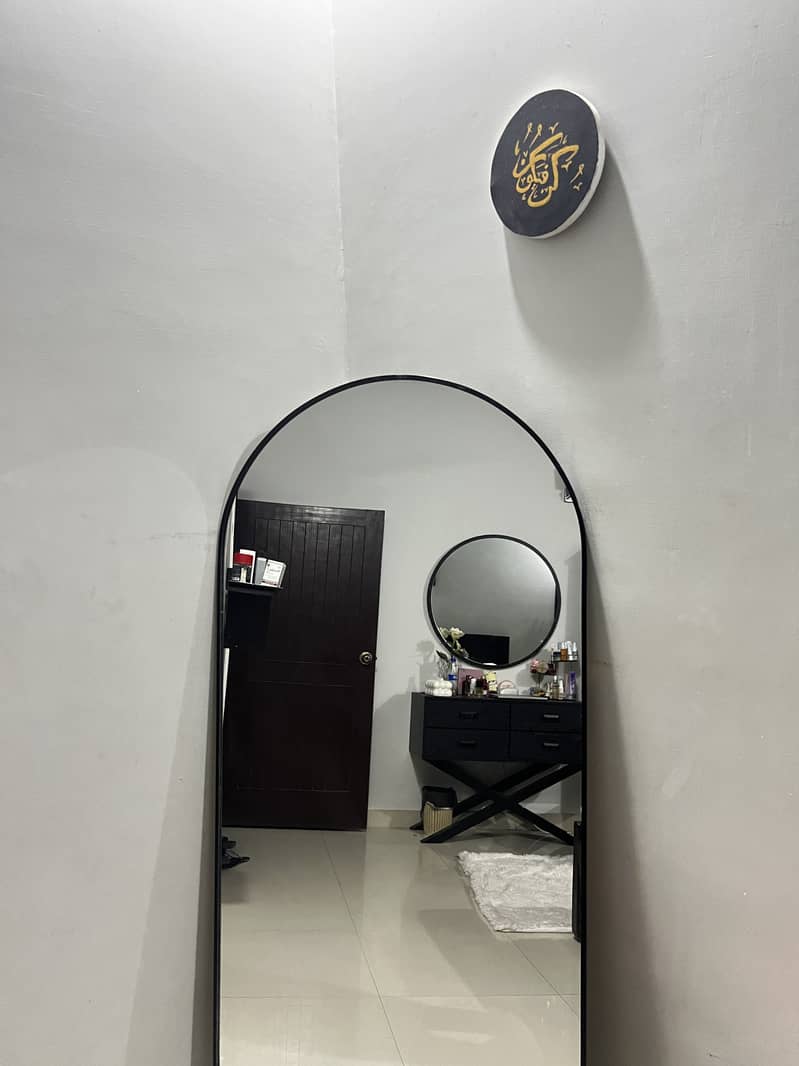 Standing mirror 3