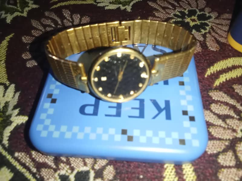 Gold plated watch 0