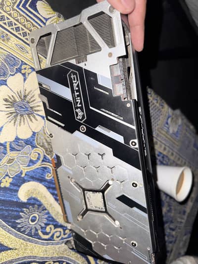 AMD RX 5700 XT Saphire Nitro + Tripple Fan 8GB DDR6
