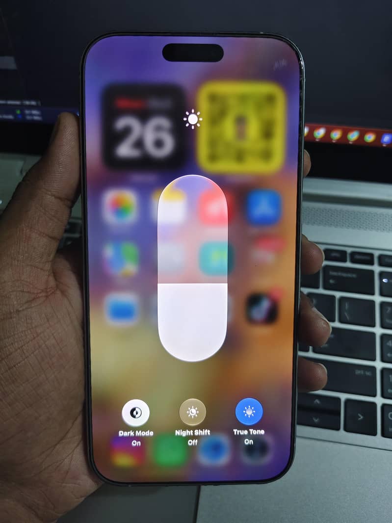 iPhone 16 Pro Max 256GB 1