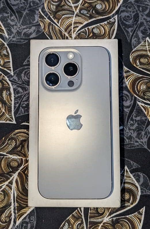Apple iPhone 15 Pro 1