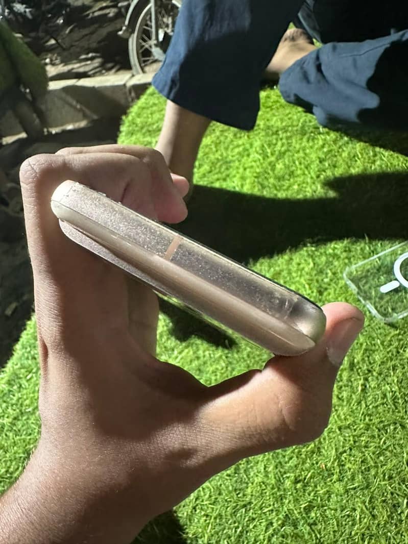 Google Pixel 8 2