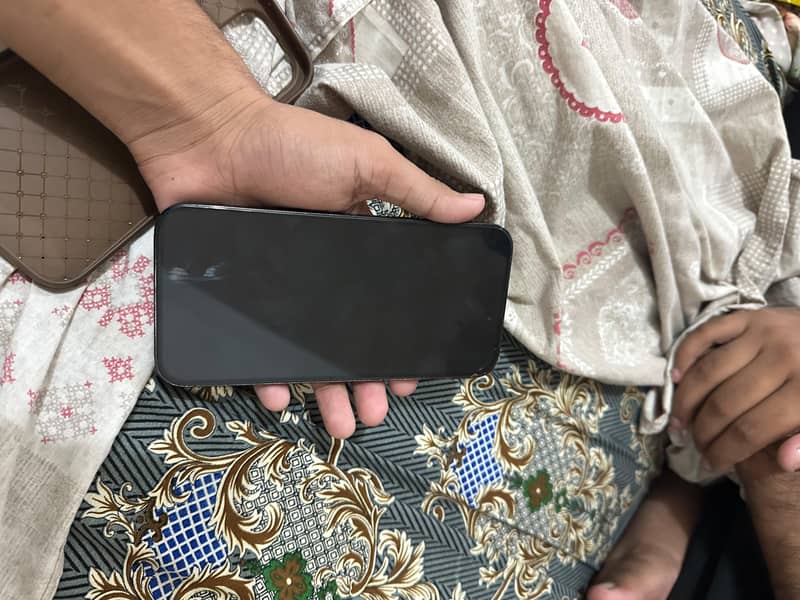 Apple iPhone 14 Pro Max 1