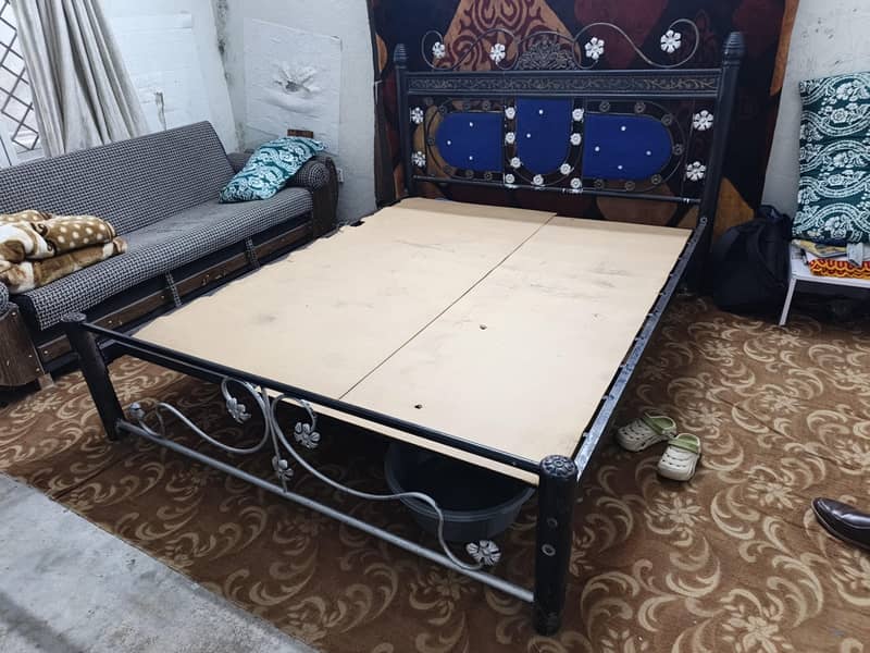 Used Double Bed 1