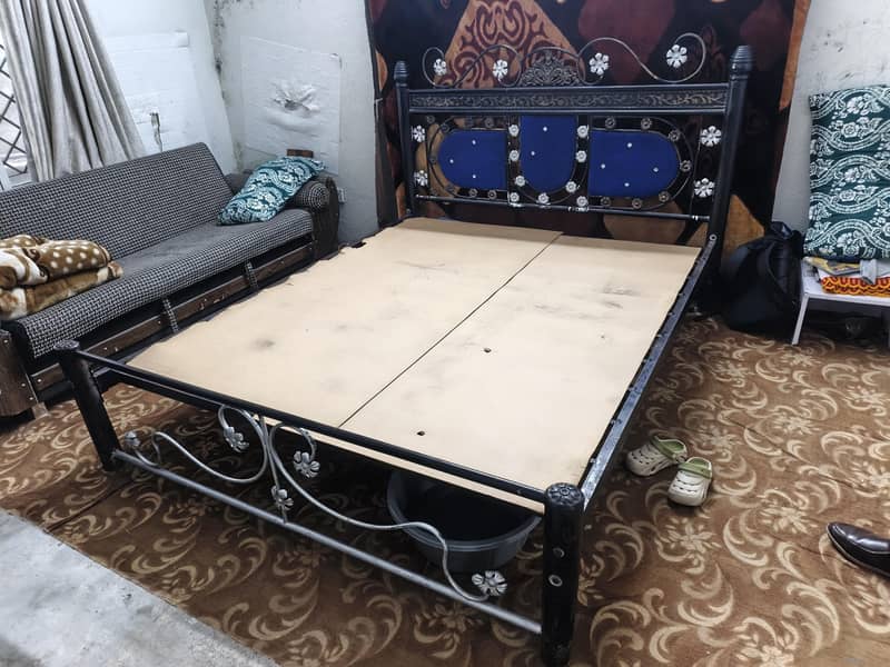 Used Double Bed 2