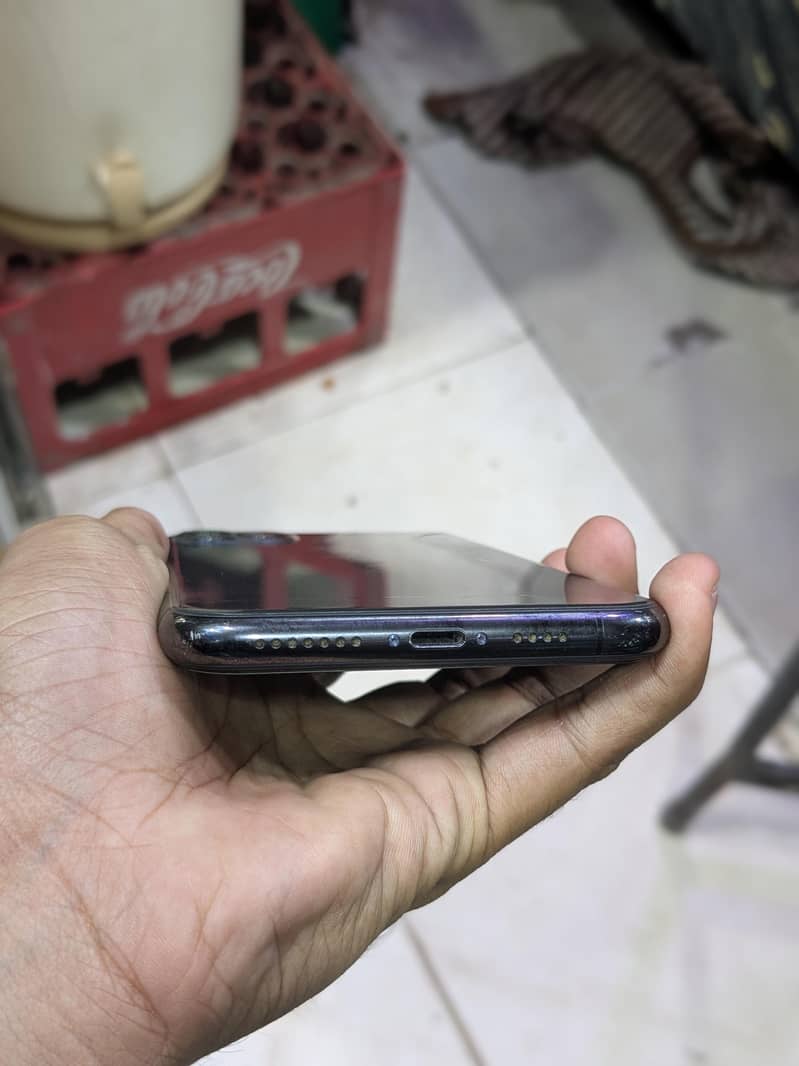 Apple iPhone 11 Pro Max 3