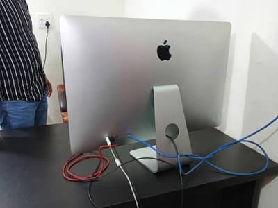 Apple iMac 27" Retina 5k 2015 | Core i5/ 16GB /250GB SSD Glass Damage