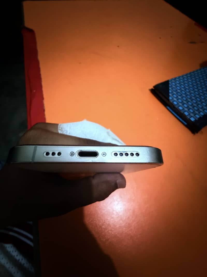 Apple iPhone 12 Pro 6