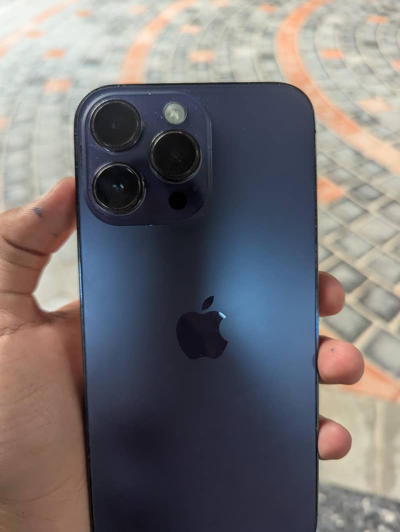 Apple iPhone 14 Pro Max 3