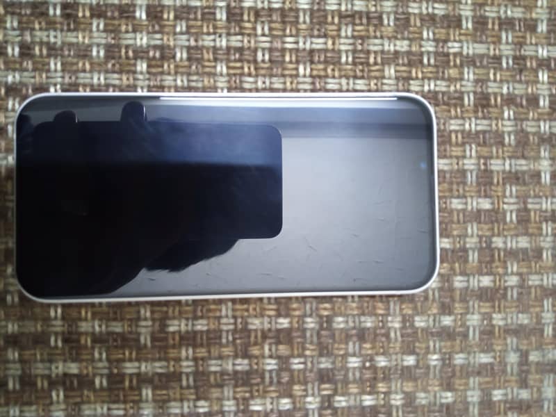Apple iPhone 13 4